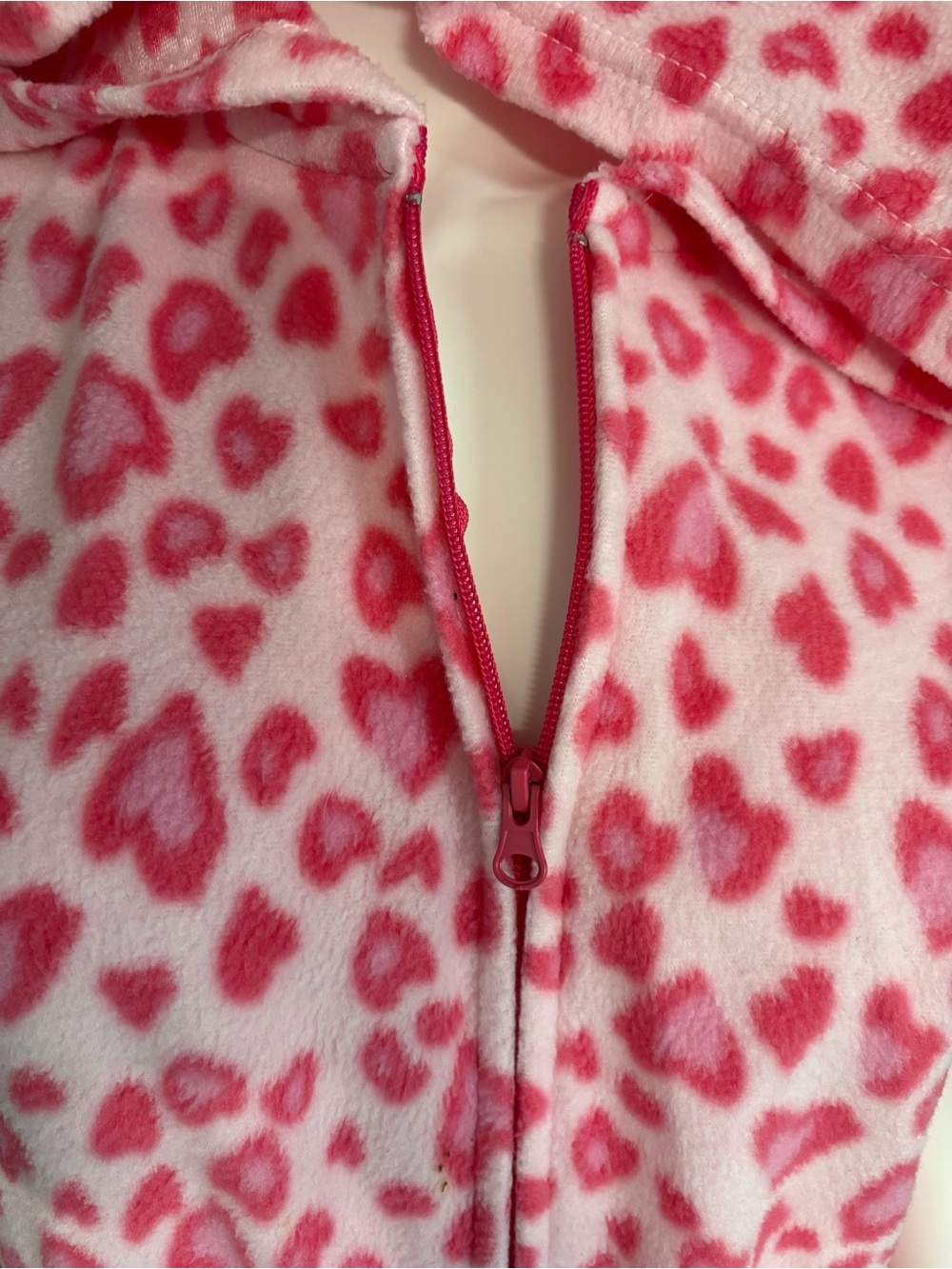 Pink Heart Print Fleece Onesie Pajama with Hood - Picture 4 of 6